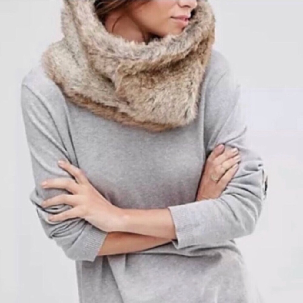 Indigo Faux Fur Loop Infinity Scarf Wrap Outdoor Winter